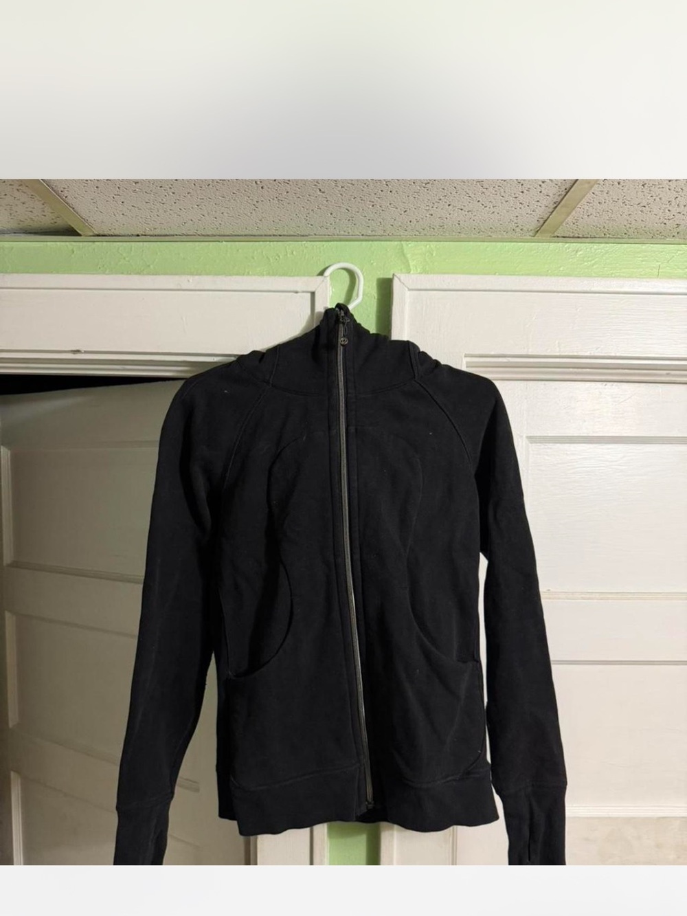 lululemon athletica Black Full-Zip Bomber Jacket